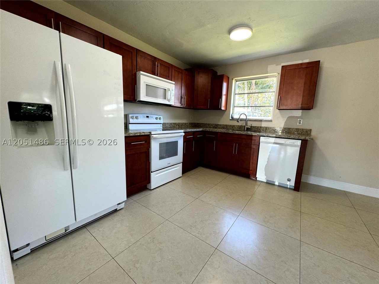 3421 Sw 32nd Ct - Photo 3 of 17