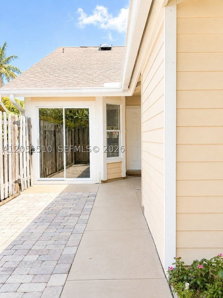 12686 Westhampton Cir #12686 - Photo 2 of 16