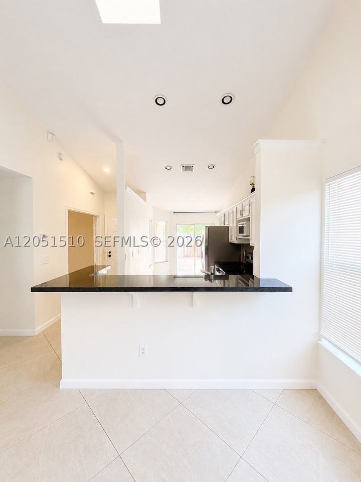 12686 Westhampton Cir #12686 - Photo 4 of 16