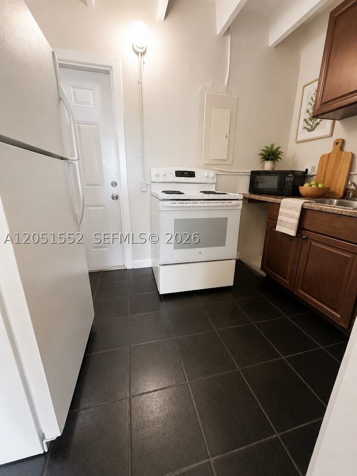 26510 Sw 138th Ave #26510 - Photo 7 of 20
