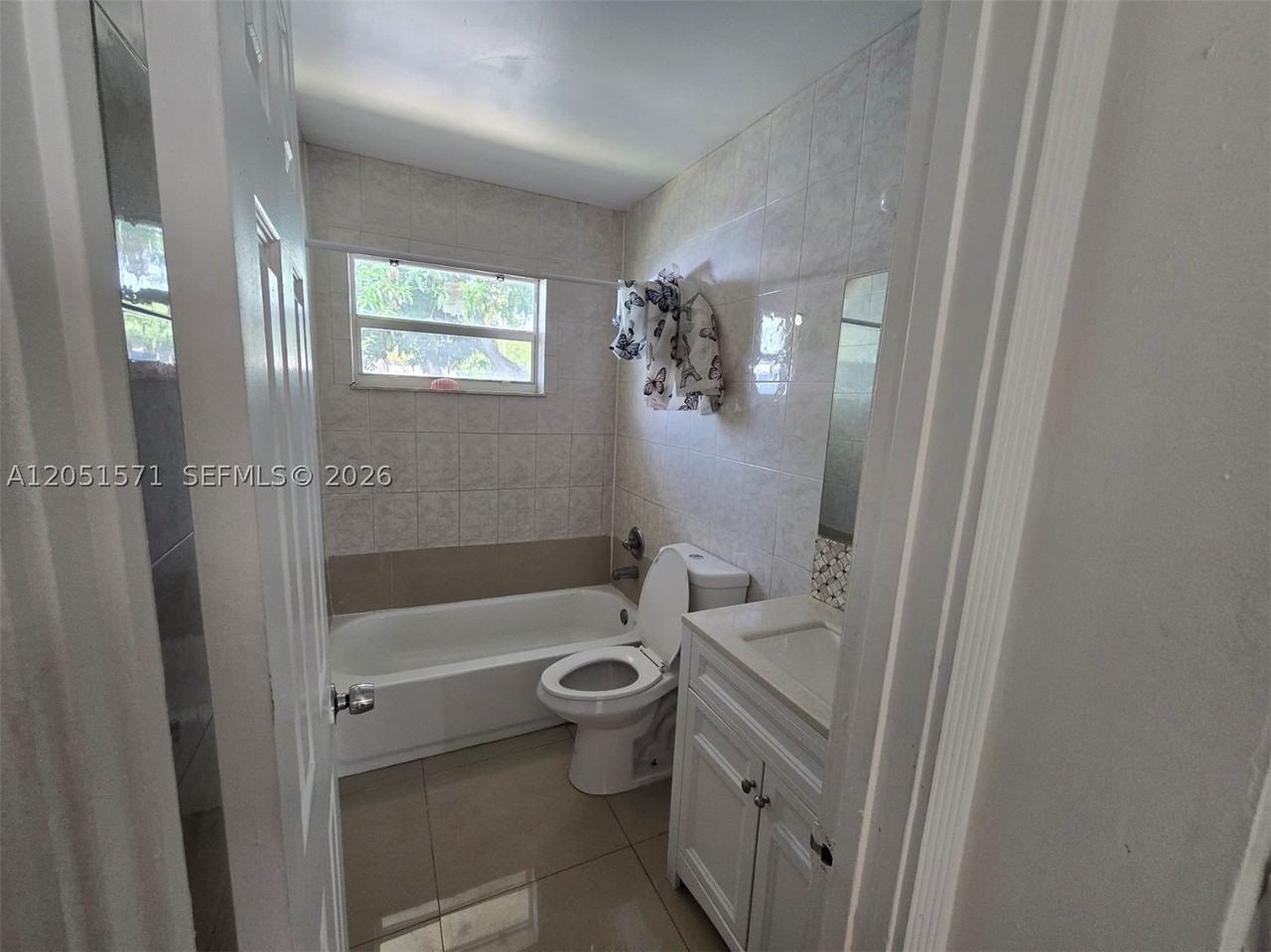 4151 Sw 19th St #2 - Photo 3 of 8