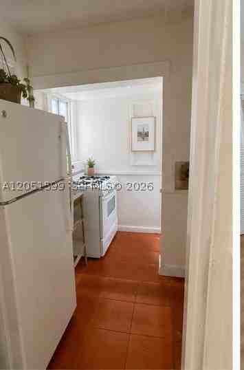 1919 Sw 2nd St #B - Photo 6 of 18