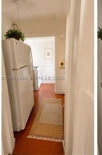 1919 Sw 2nd St #B - Photo 7 of 18