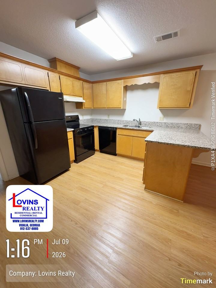 507 Green St #A - Photo 4 of 9