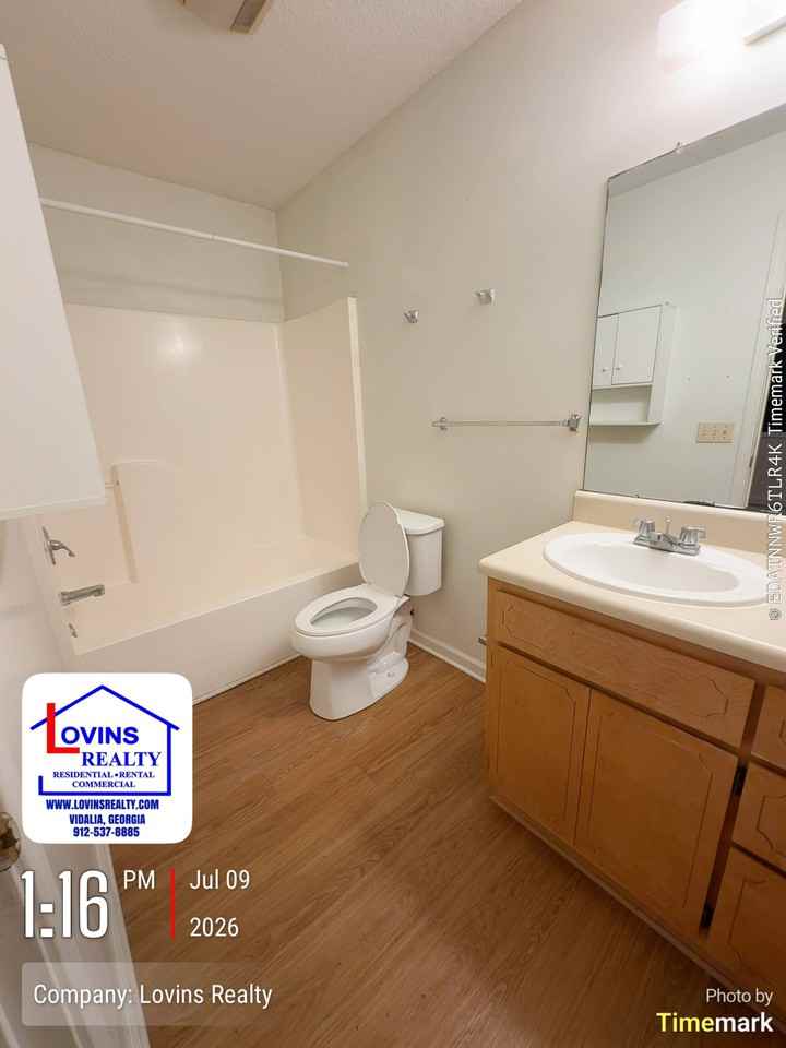 507 Green St #A - Photo 7 of 9