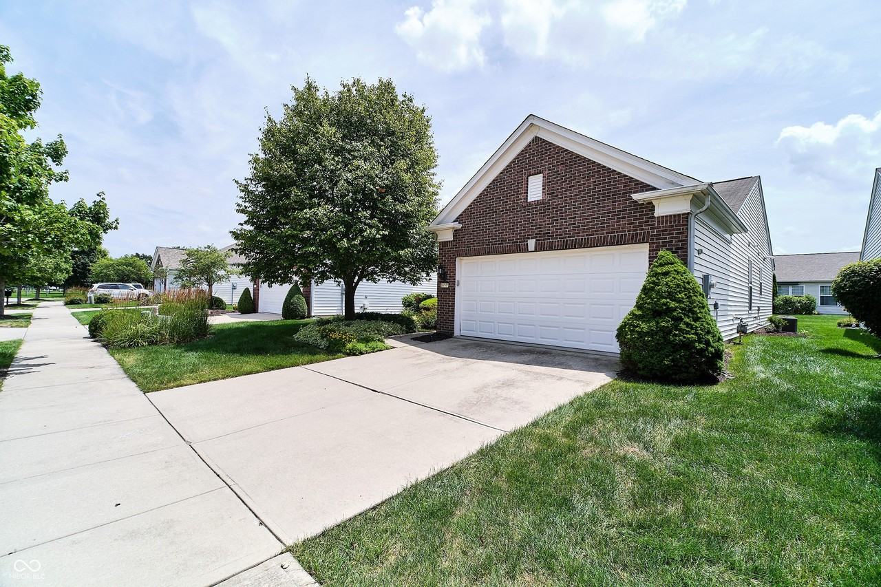 16041 Marsala Dr - Photo 2 of 50