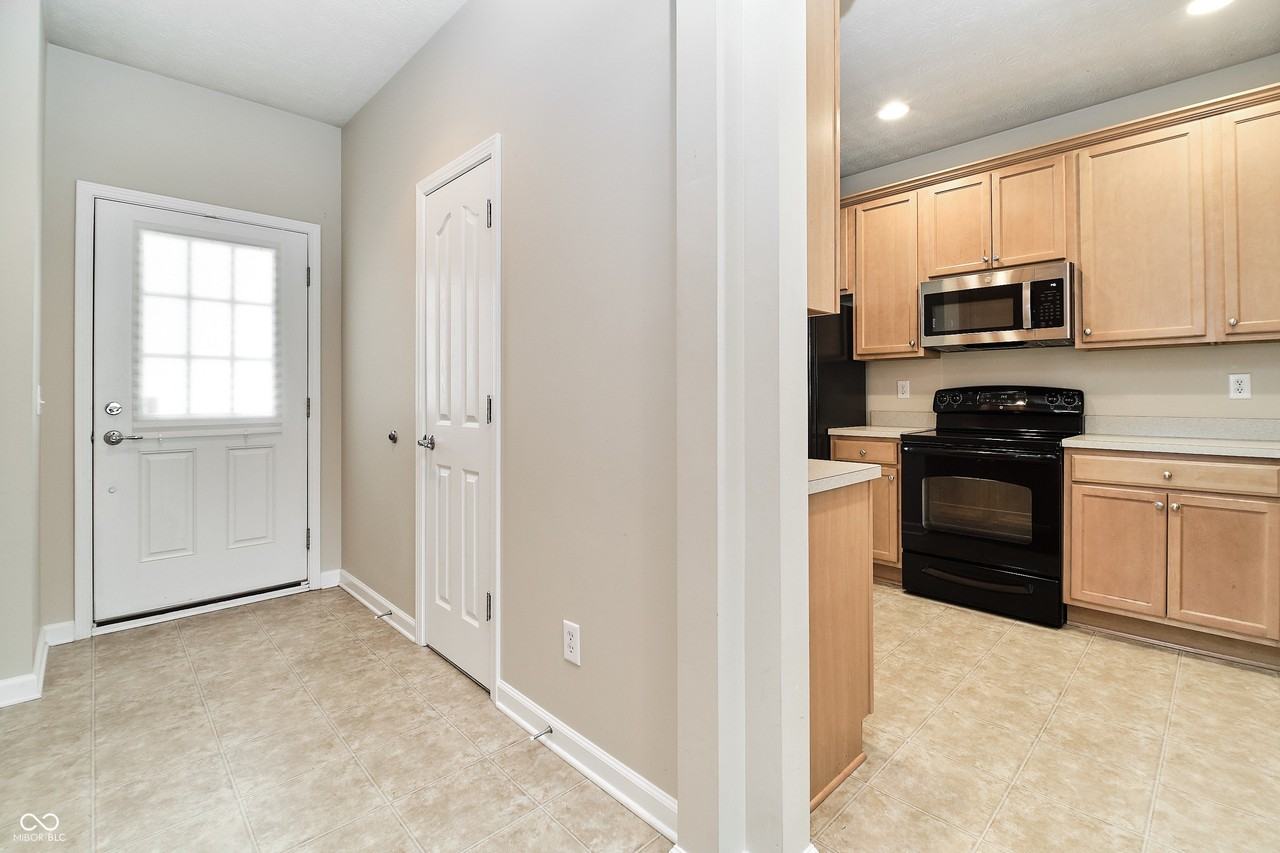 16041 Marsala Dr - Photo 6 of 50