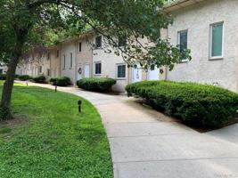 featured image of 85 N Middletown Rd #D2