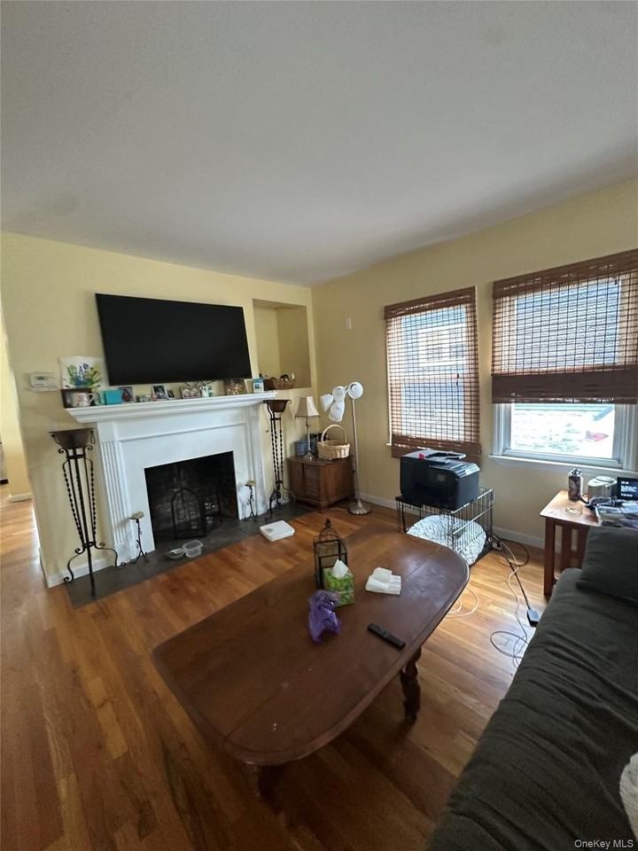 124 Murray Ave - Photo 4 of 14