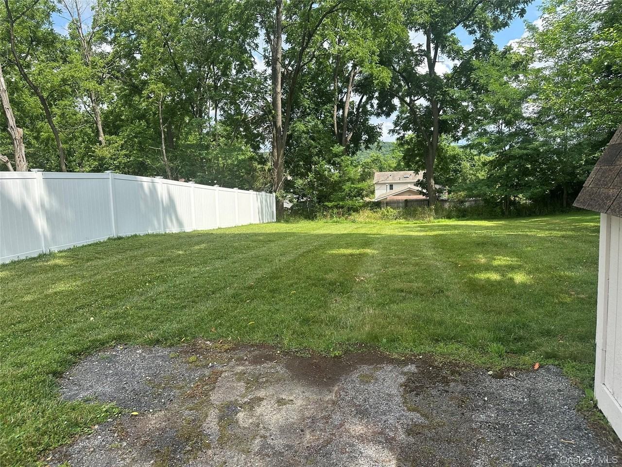 124 Murray Ave - Photo 6 of 14