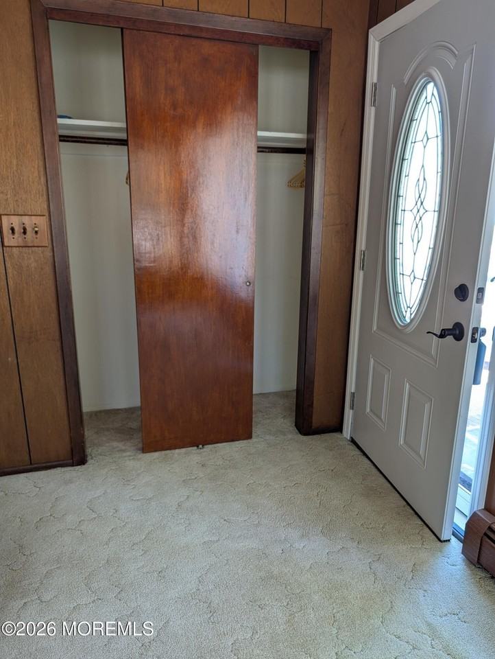 1936 Mount Carmel Blvd - Photo 4 of 26