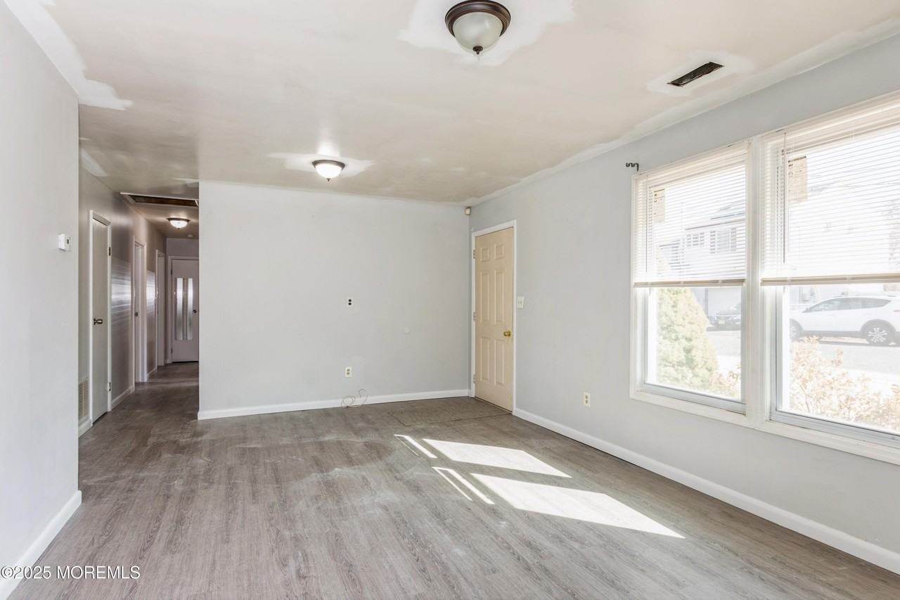 58 Dodd St - Photo 5 of 22