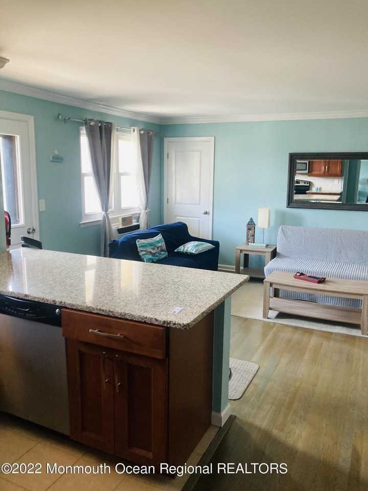 54 Wharfside Dr #54 - Photo 6 of 13