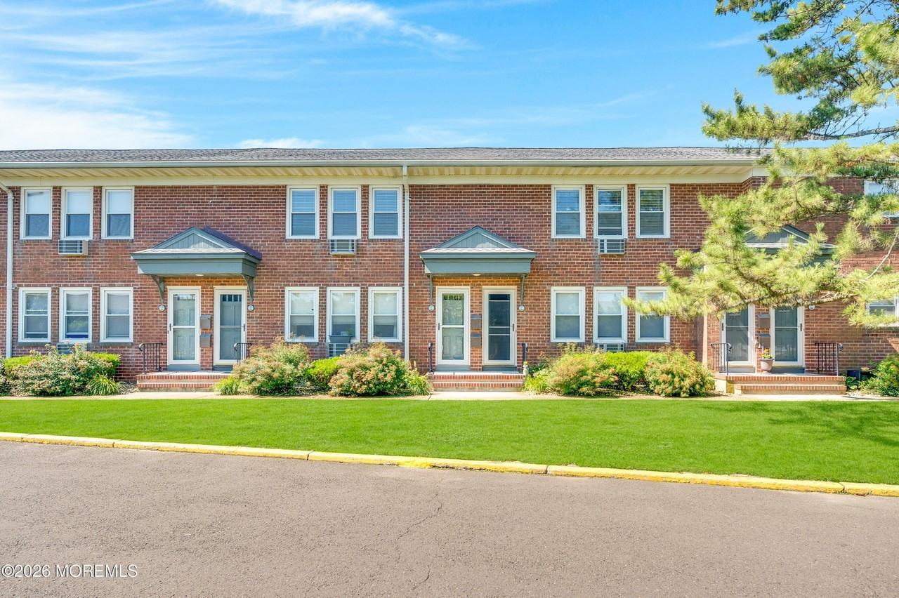 310 Maryland Ave #31B