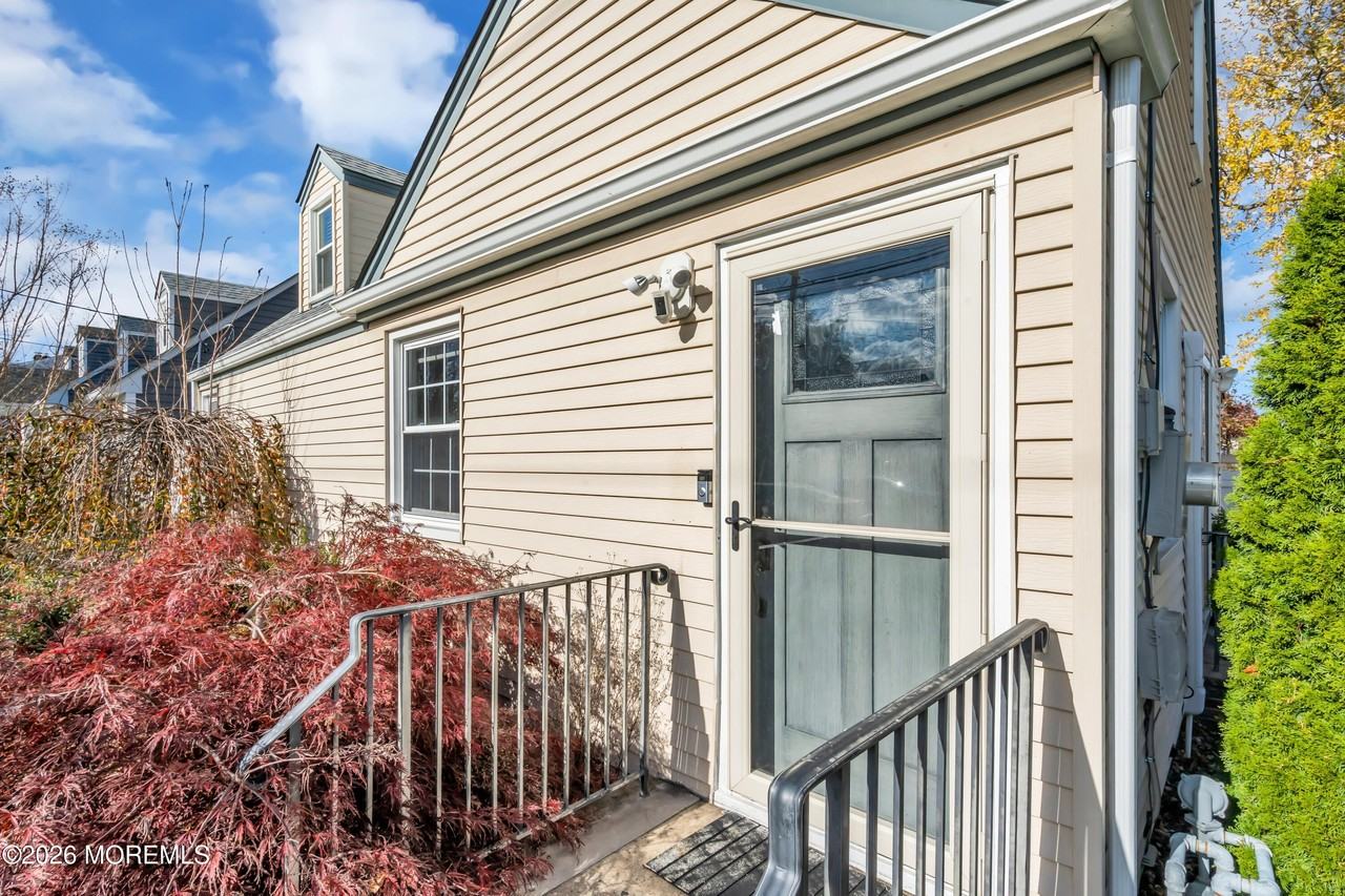 20 Burnet St - Photo 6 of 32