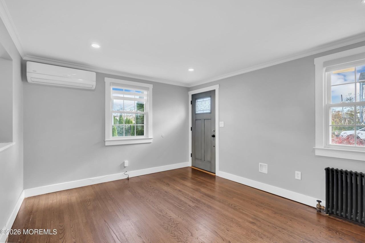 20 Burnet St - Photo 7 of 32