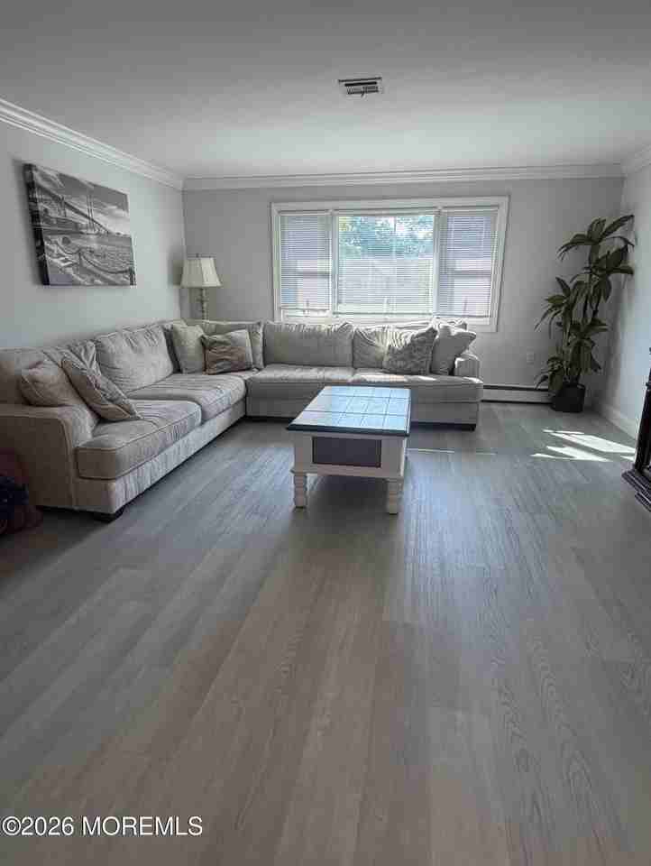 15 Saint Tropez Ct - Photo 4 of 19