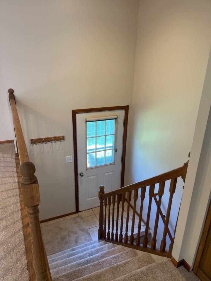 352 College St - Photo 4 of 20