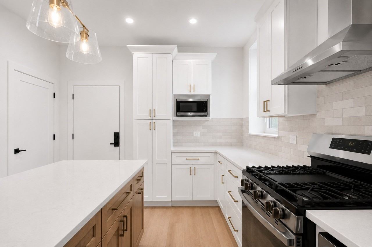 848 W George St #3 - Photo 4 of 18