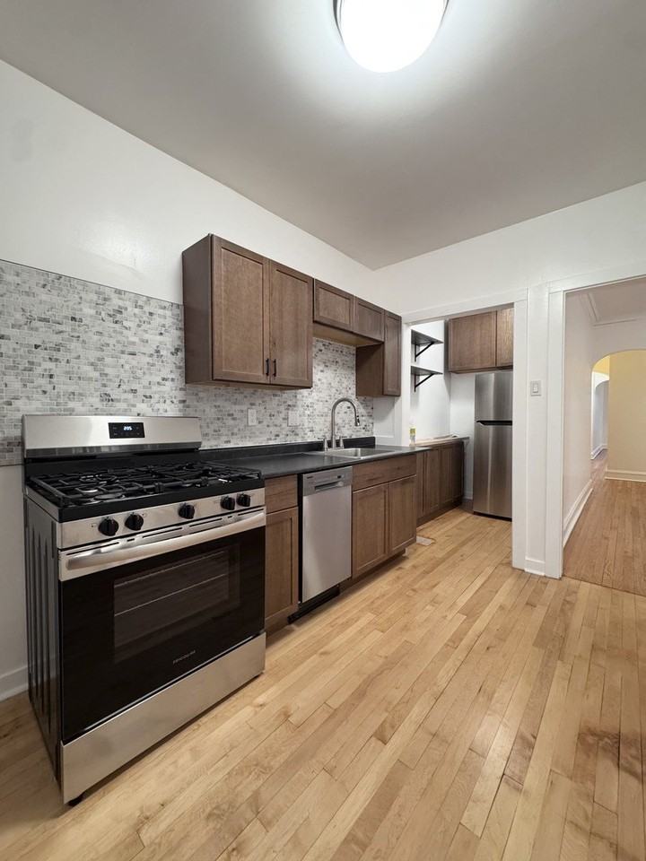 4752 N Virginia Ave #1S - Photo 4 of 23