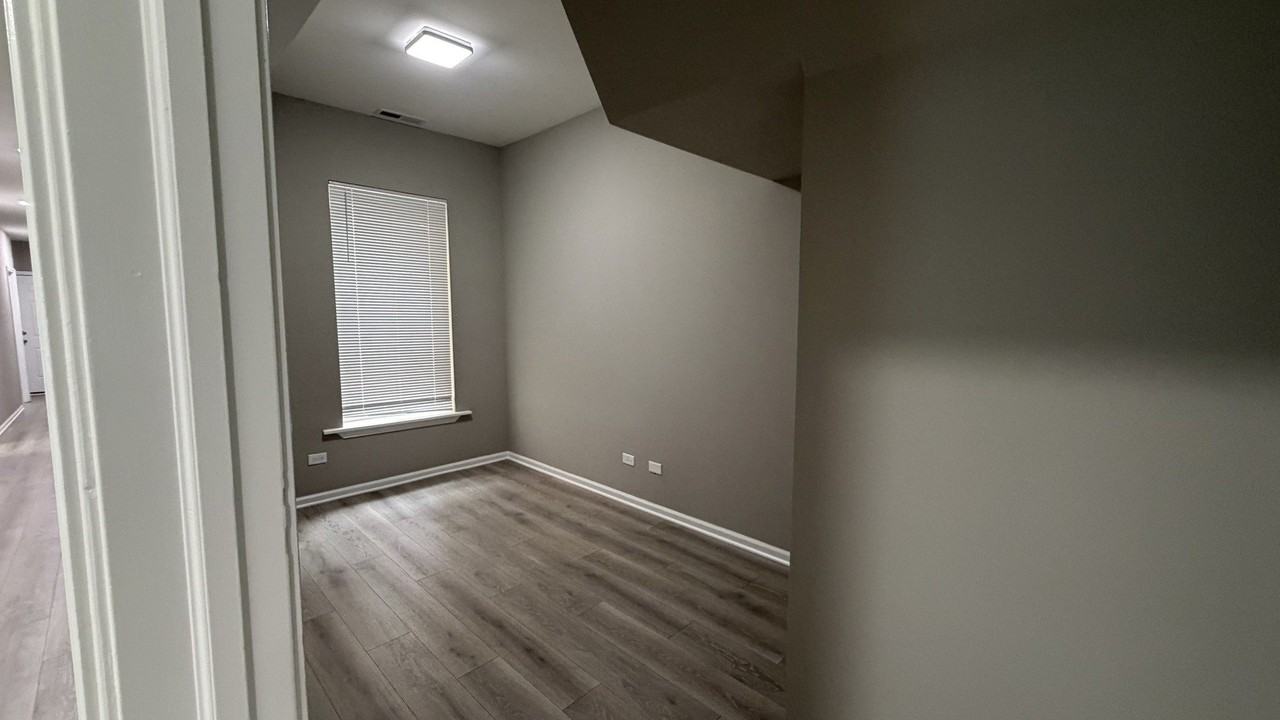 5344 S Aberdeen St #1 - Photo 5 of 15
