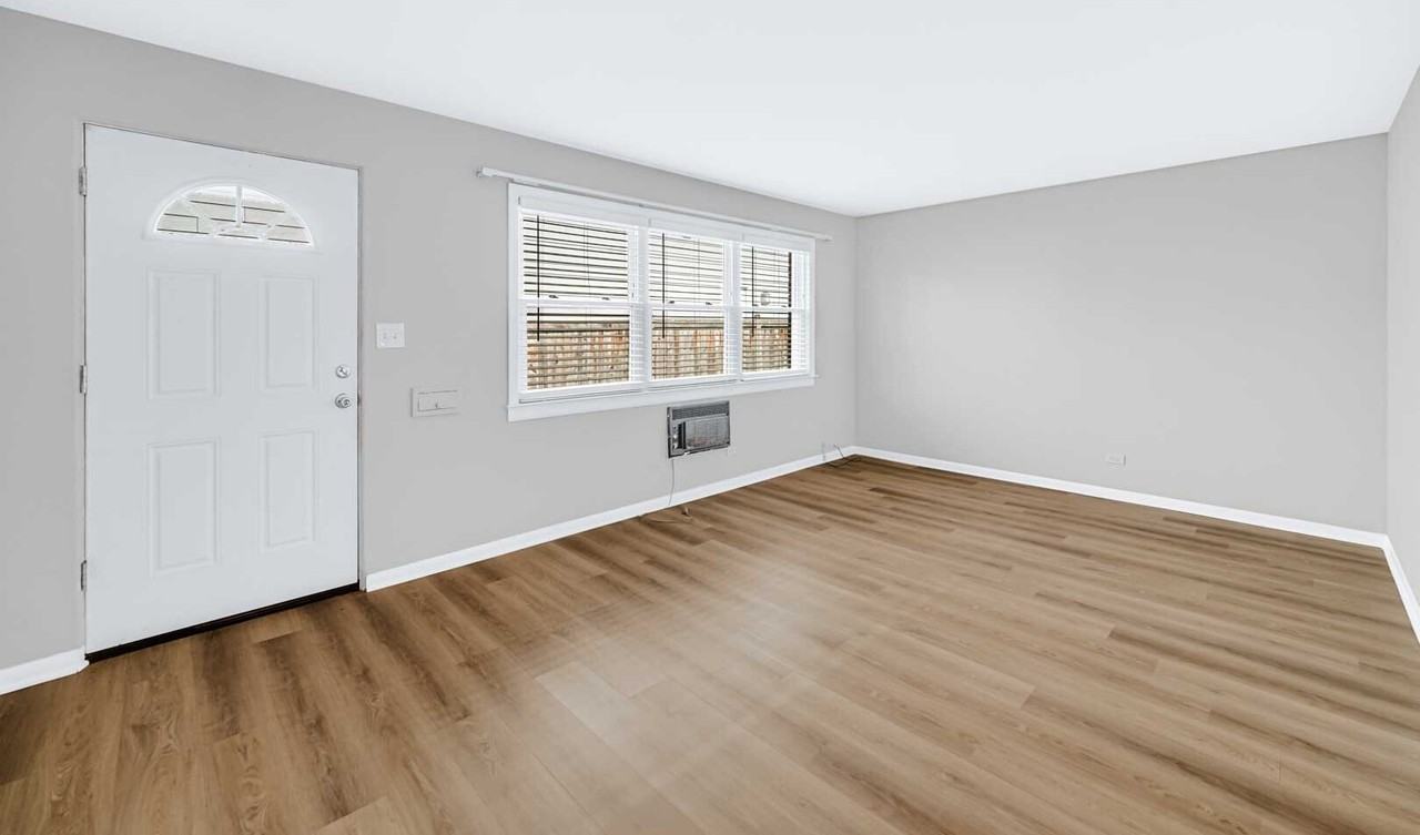 413 Wilson St #C - Photo 2 of 11