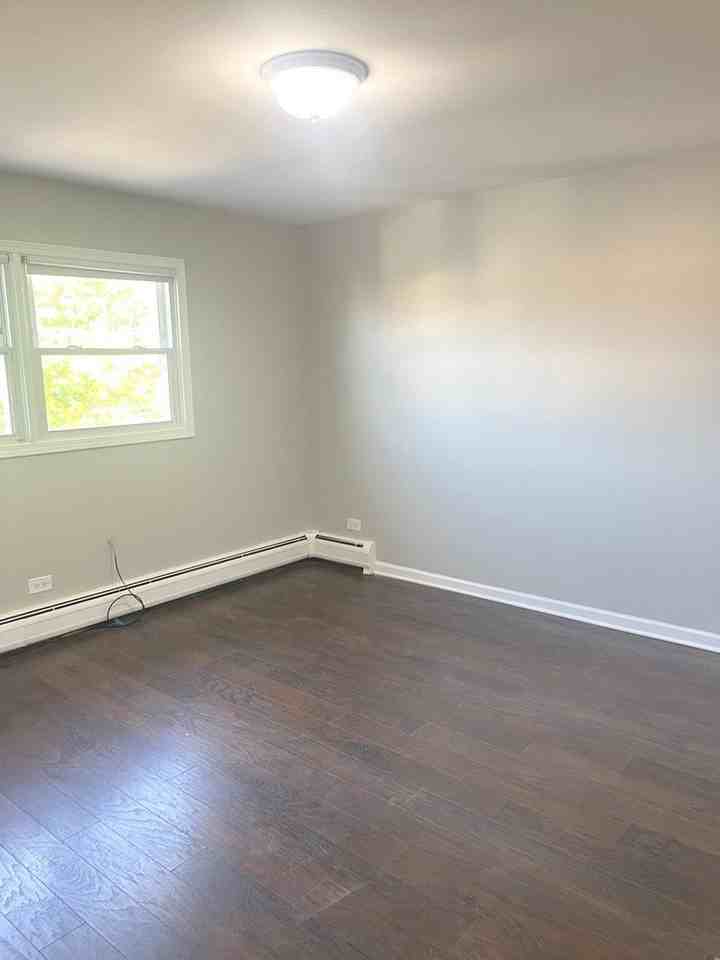 4644 Custer Ave #2N - Photo 7 of 11