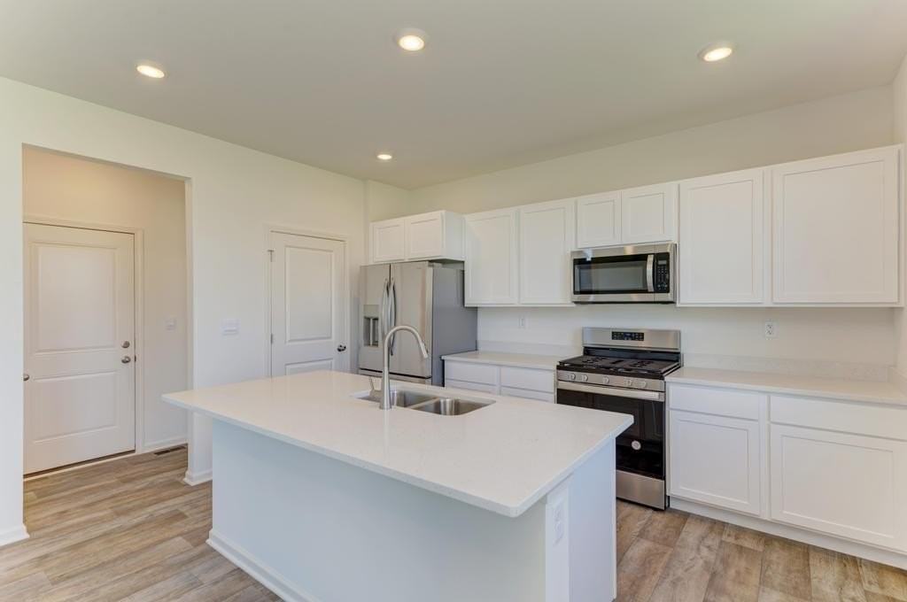 1830 Canyon Creek Dr - Photo 4 of 28