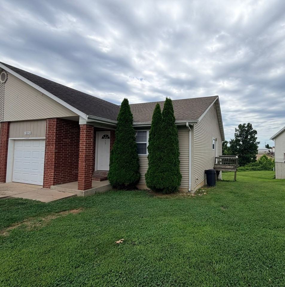13895A Trinity Cir - Photo 2 of 18