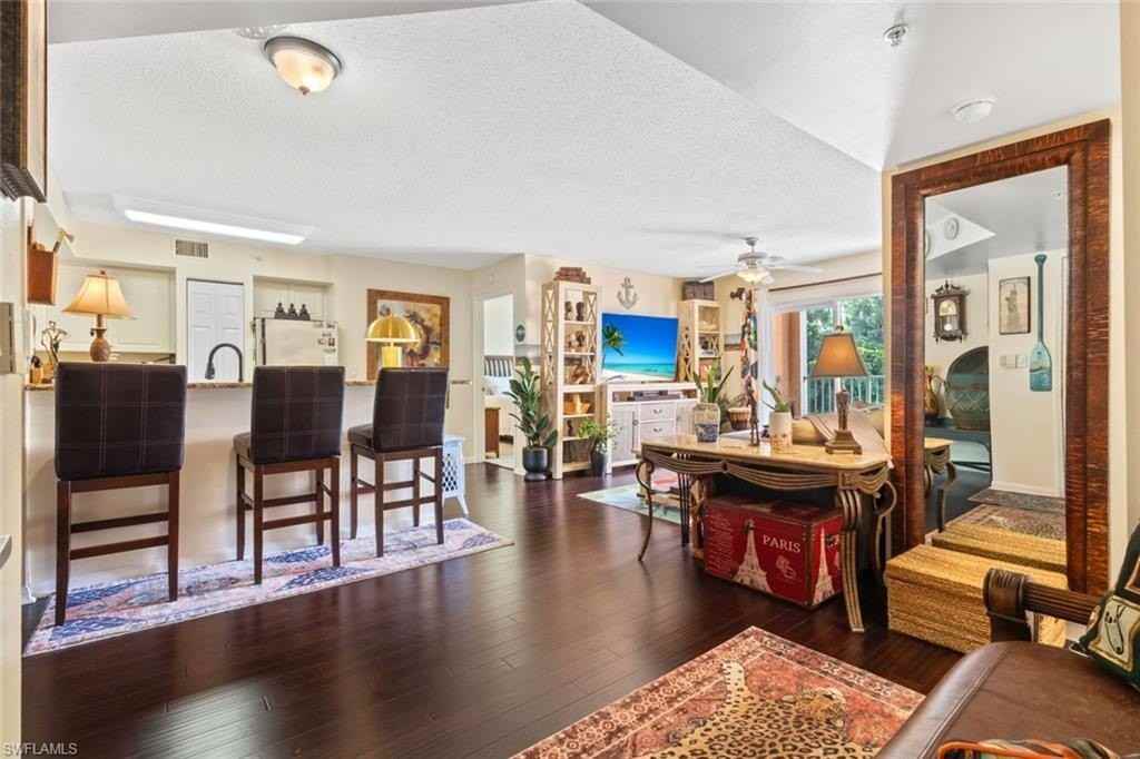 1270 Wildwood Lakes Blvd #204 - Photo 5 of 30