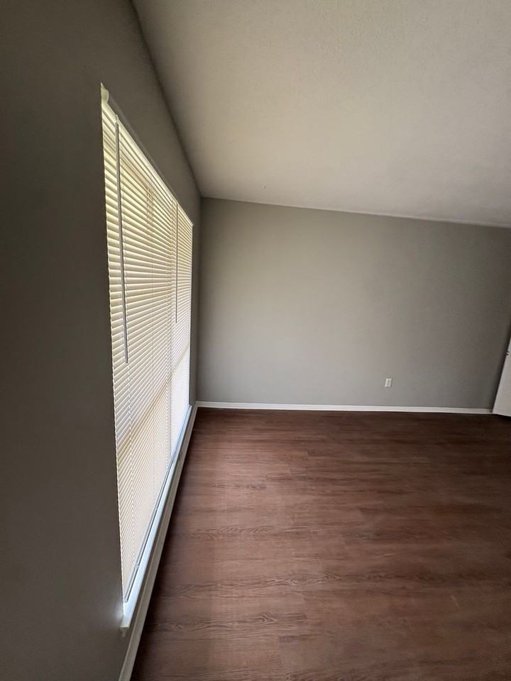 1841 S Perkins Rd - Photo 5 of 13