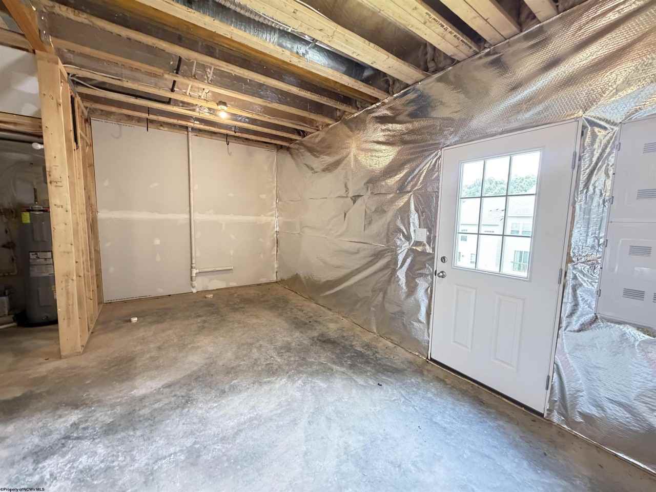 42 Dover Ct - Photo 4 of 26