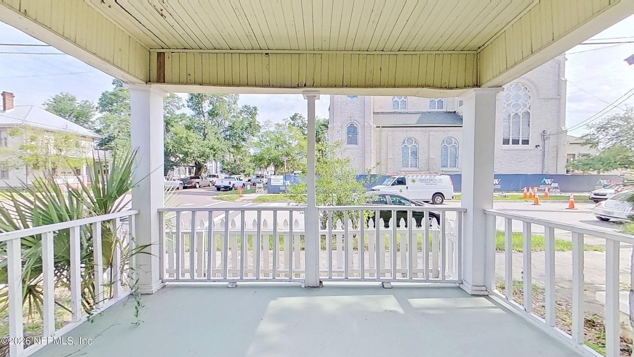 2025 N Laura St - Photo 2 of 16