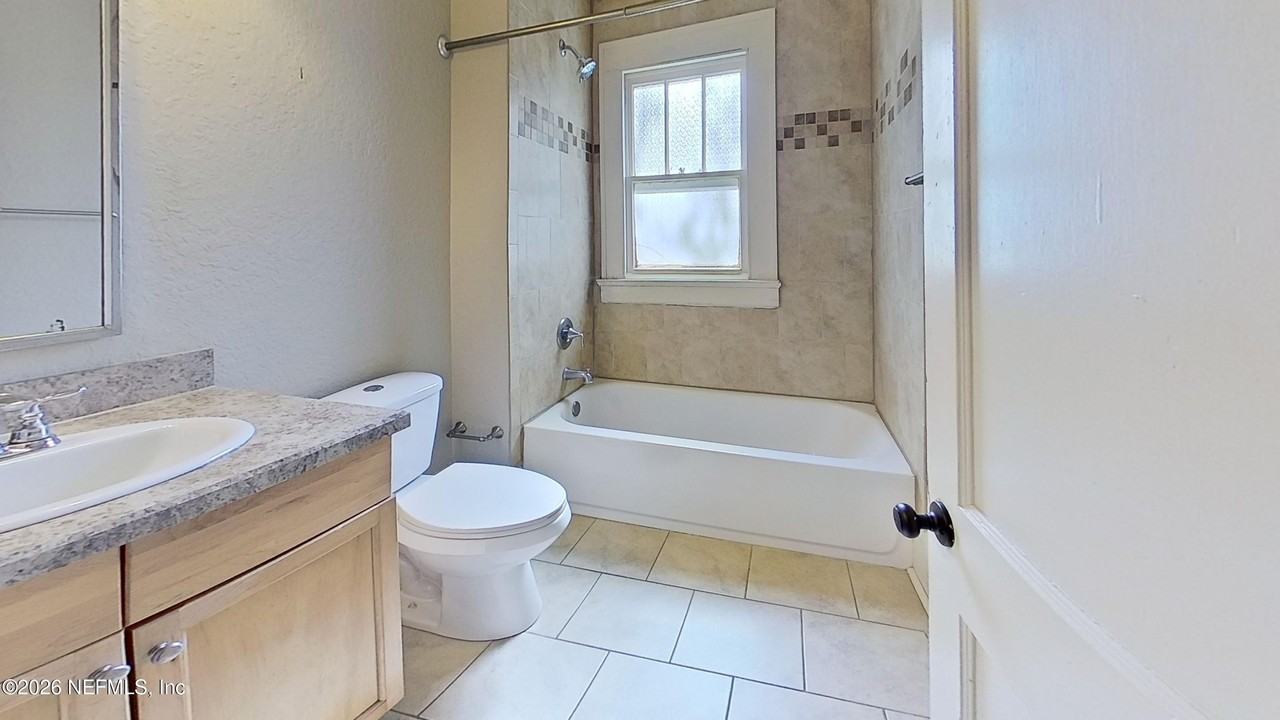 2025 N Laura St - Photo 5 of 16