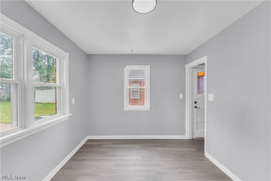 735 E 256th St - Photo 6 of 23