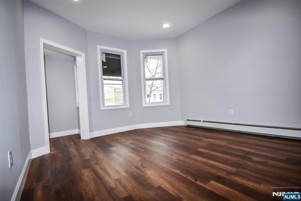 17 Troy St #2 - Photo 4 of 13