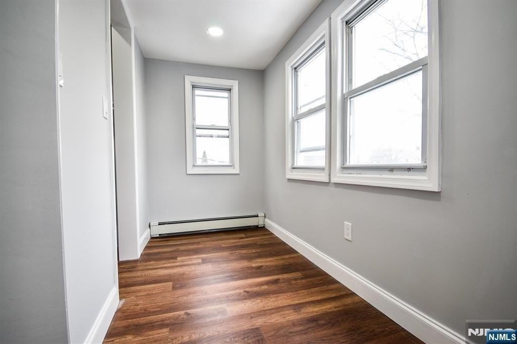 17 Troy St #2 - Photo 6 of 13