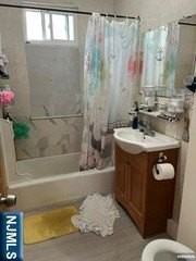 117 Christie St - Photo 6 of 9