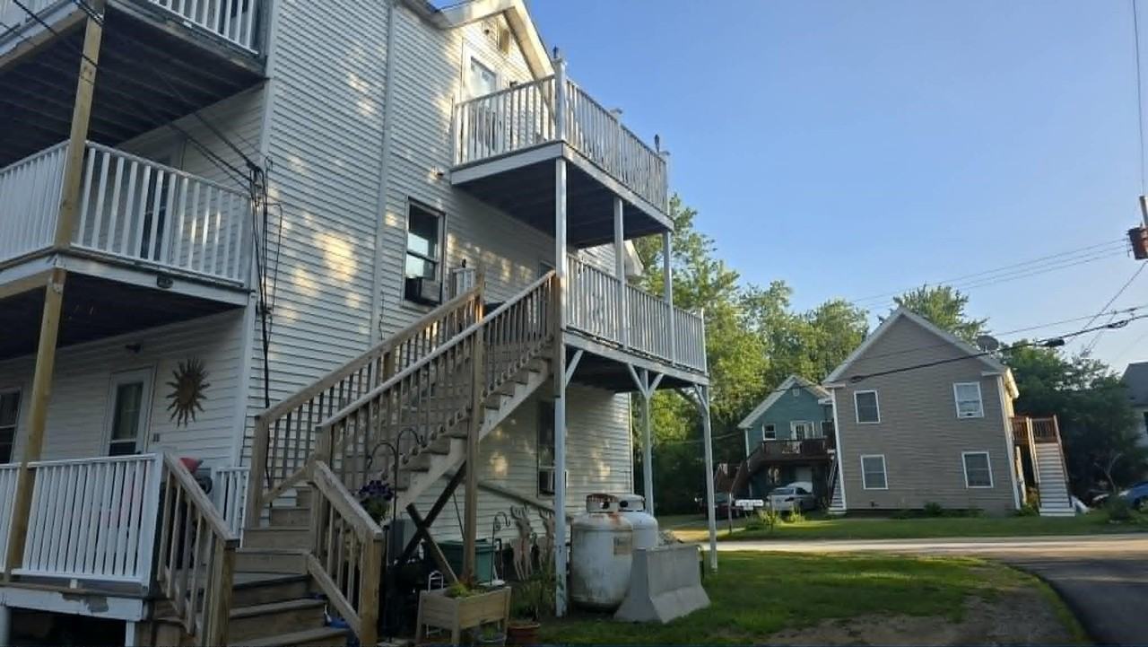 16 Jordan St #2L - Photo 2 of 12