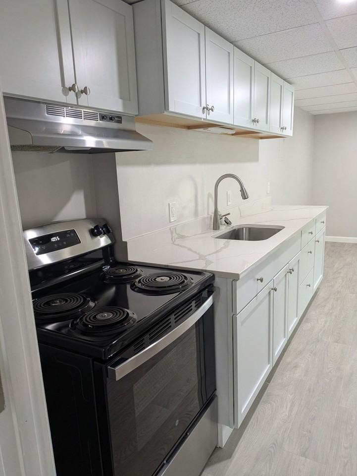 16 Jordan St #2L - Photo 3 of 12