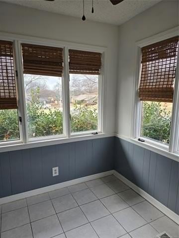 7805 S College Ave - Photo 6 of 15