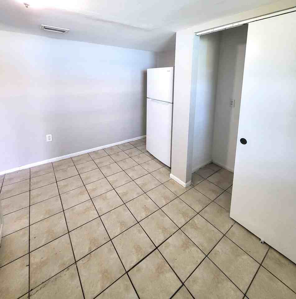 4130 Washington Ave #4130 - Photo 2 of 11