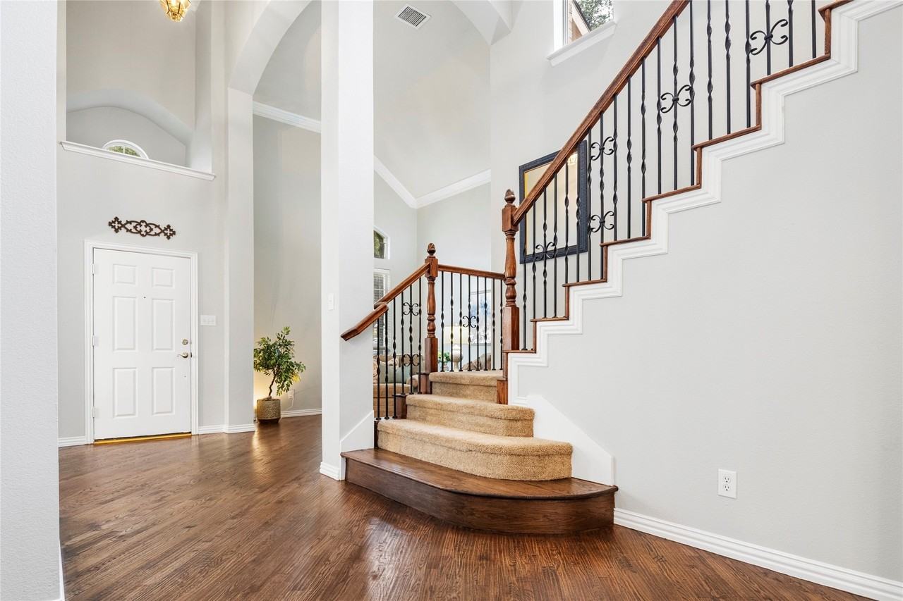 2408 High Country Way - Photo 4 of 35