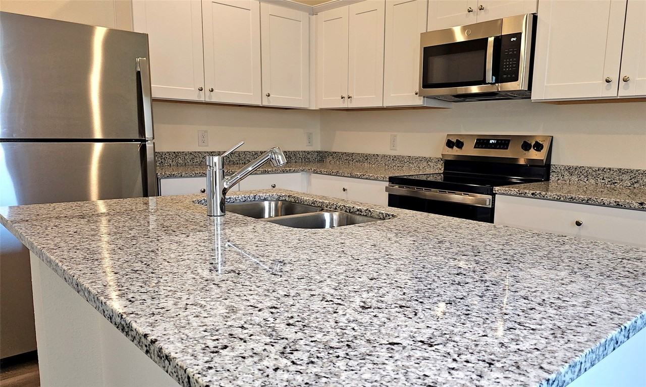 601 Cherry Creek Ln - Photo 6 of 25