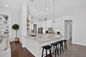 featured image of 4730 Hampshire Dr