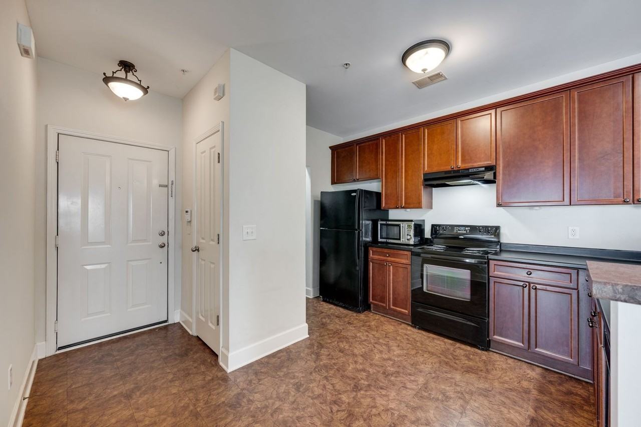 8045 Bienville Dr #Y7 - Photo 4 of 25