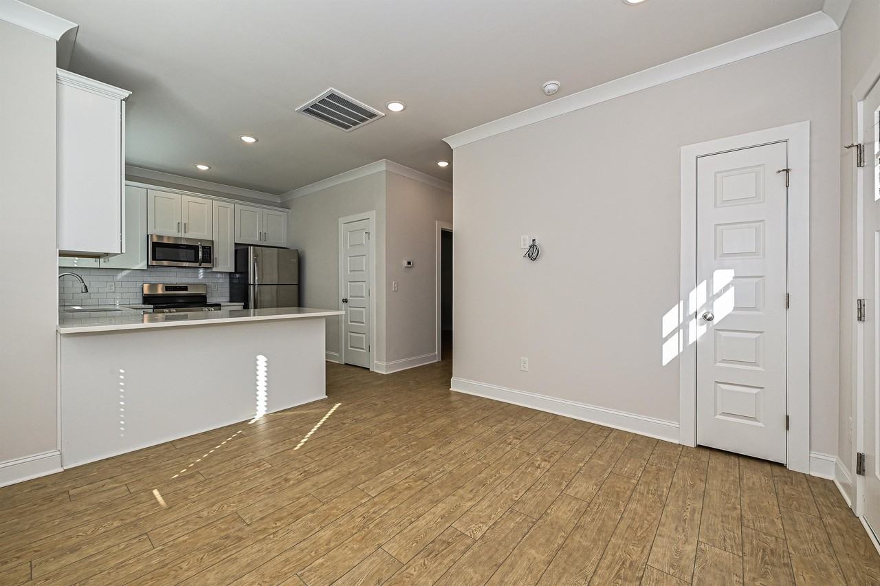 629 Colorado Ave #1 - Photo 5 of 19
