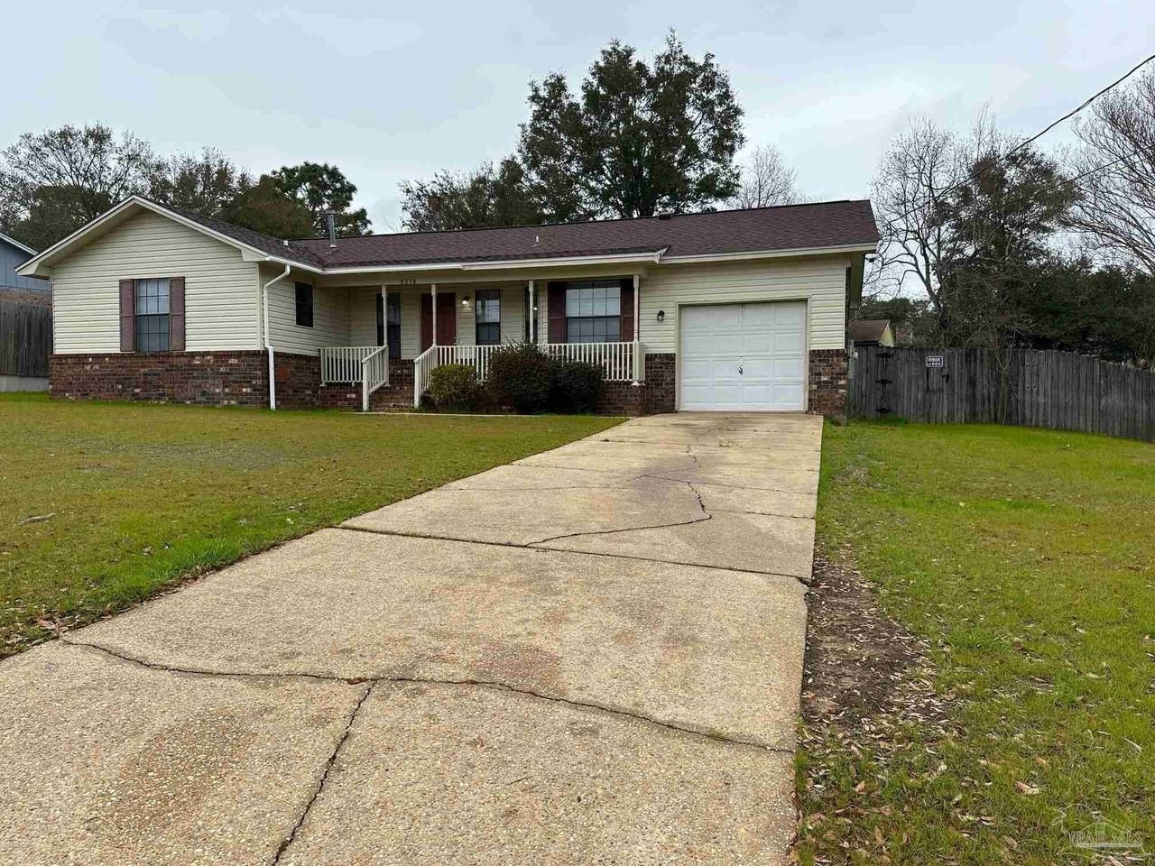 2374 Windstone Dr - Photo 2 of 14