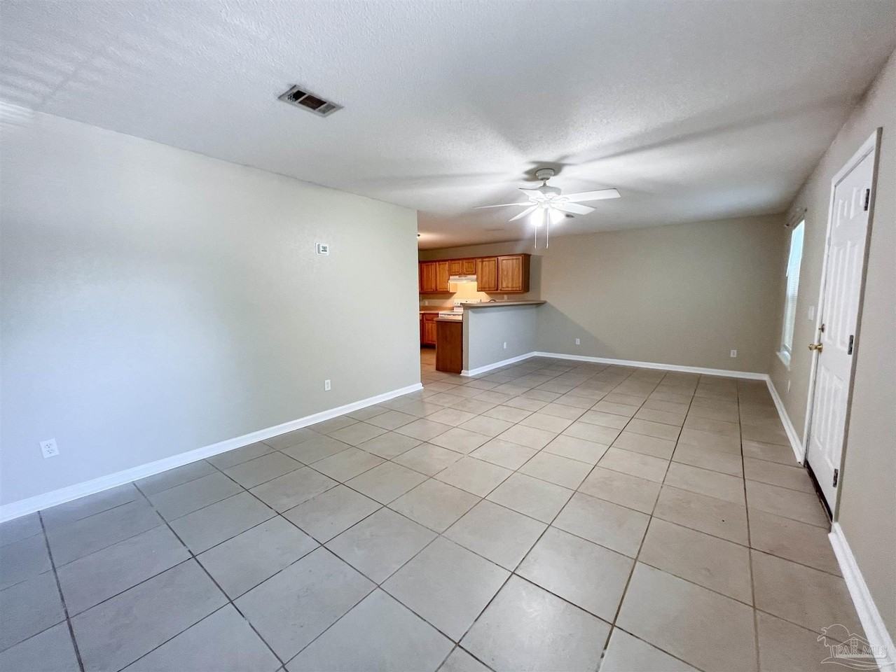 1106 Fretz St - Photo 2 of 16