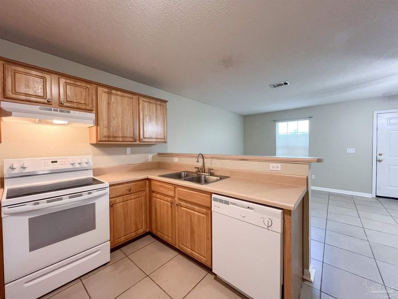 1106 Fretz St - Photo 4 of 16